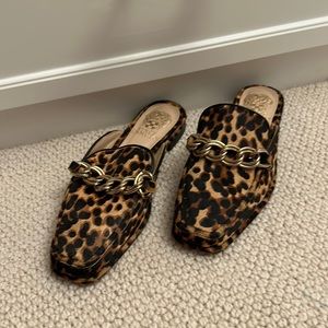 Vince Camuto mules EUC